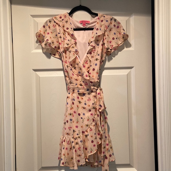 Betsey Johnson Dresses & Skirts - Betsey Johnson pink spring insect true wrap dress
